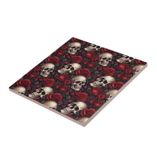 Carreau Un crâne et une série Rose 10 (Côté)