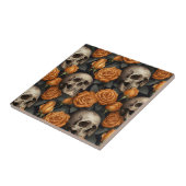 Carreau Un crâne et une série Rose 11 (Côté)