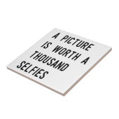 Carreau Une photo vaut mille selfies (Côté)