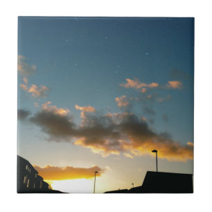 Carreau Une rue couronnée d'étoiles