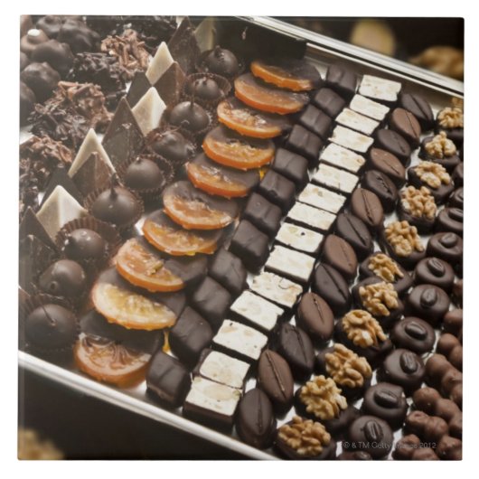 Carreau Variété de pralines artisanales de chocolat (Devant)