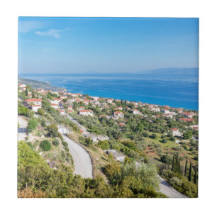 Carreau Village grec près de mer dans Kefalonia
