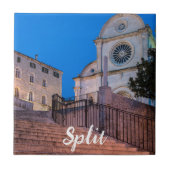 Carreau Vue nocturne des escaliers et de l'église à Split, (Devant)
