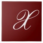 Carreau X Monogramme Blanc initial sur rouge foncé<br><div class="desc">Lettre blanche classique Monogramme sur Arrière - plan rouge foncé, X.</div>