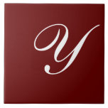 Carreau Y Monogramme initial blanc sur rouge foncé<br><div class="desc">Lettre blanche classique Monogramme sur Arrière - plan marron, Y.</div>
