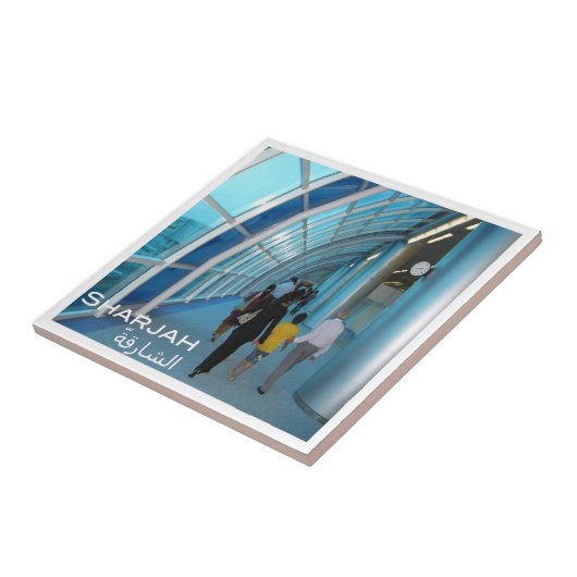 Carreau zAE019 AÉROPORT INTERNATIONAL DE SHARJAH, EAU, (Côté)