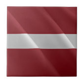 Carreau zLV002 LATVIA agitant le DRAPEAU, (Devant)