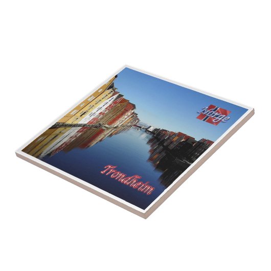 Carreau zNO015 TRONDHEIM, Norvège, Europe, (Côté)