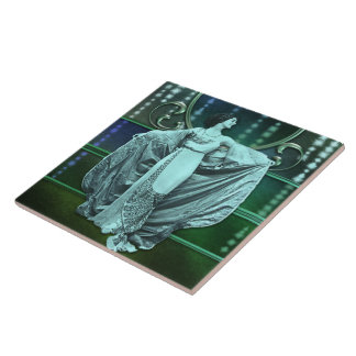 Carreau Zohara : Femme d'art déco dans l'Aqua et le vert