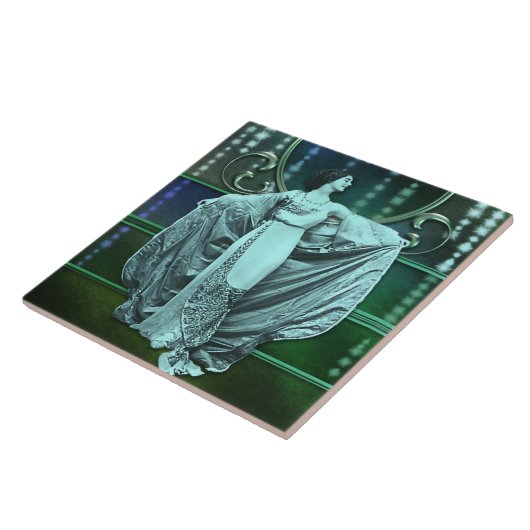 Carreau Zohara : Femme d'art déco dans l'Aqua et le vert (Côté)