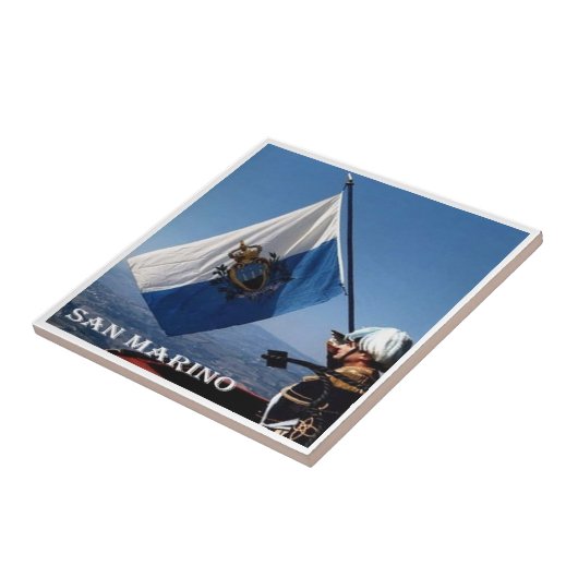 Carreau zSM008 GENDARME avec drapeau, San marino, (Côté)