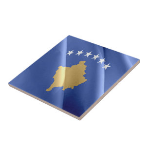 Carreau zXK002 KOSOVAR agitant le DRAPEAU KOSOVO, Europe,