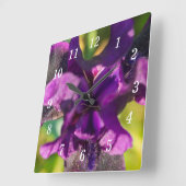 Carrée À L'Intérieur D'Une Horloge Mur Iris (Angle)