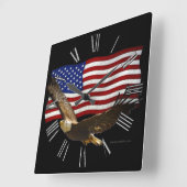 Carrée American Bald Eagle & US Flag Horloge d'art patrio (Angle)