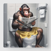 Carrée Chimp Drôle Sur Une Horloge De Toilettes, (Recto)