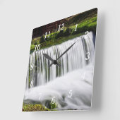 Carrée Chutes Du Printemps À Hodgson Horloge Mur (Angle)