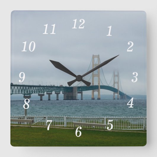 Carrée Foggy Mighty Mac Horloge (Recto)