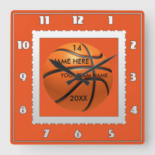 Carrée Horloge blanche et orange du basket-ball avec Nom 