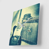 Carrée horloge de bluesman d'harmonica d'ampère de (Angle)