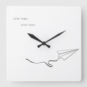 Carrée horloge de l'avion papier