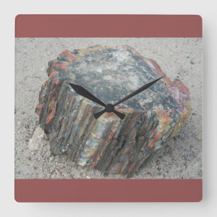 Carrée Horloge en bois Petrified