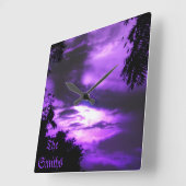 Carrée Horloge mauve du ciel nuageux (Angle)