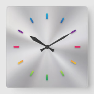 Carrée Horloge métallique argentée avec lignes de visage