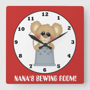 Carrée Horloge mignonne à la souris de la salle de coutu