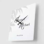 Carrée Horloge thème noir et blanc de mariés (Angle)