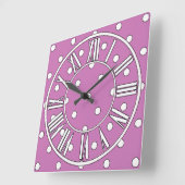 Carrée Horloge violette avec points blancs et détails (Angle)