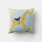 CarrouselGiraffe van June Erica Vess Kussen (Achterkant)