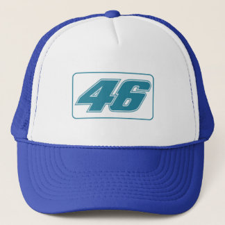 Carson le Hudson emballant des casquettes