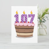Carte 107 ans sur le gâteau d'anniversaire (Debout devant)