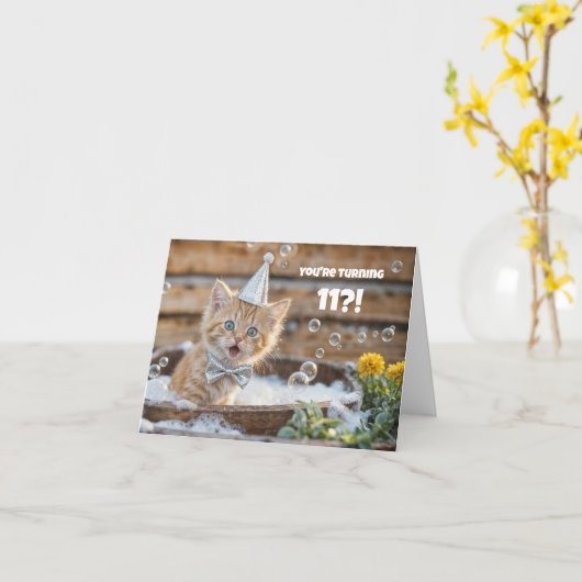 Carte 11th Birthday Cute and Funny Kitty in Bath Custom (Fleur jaune)