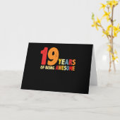 Carte 19 Ans De Cadeaux Géniaux 19 Ans (Fleur jaune)