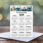Carte 2023 Voir l'année complète Calendrier avec 4 photo<br><div class="desc">Un lieu pour 4 photos carrés,  le nom de famille et un calendrier. Assurez-vous de rogner vos photos en carré avant de les télécharger.</div>