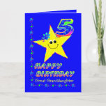 Carte 5èmes étoiles d'anniversaire de coutume pour<br><div class="desc">Le jaune mignon se tient le premier rôle avec les fleurs colorées et les nombres pour le 5ème anniversaire de l'arrière-petite-fille. Le nom du membre de la famille ou de l'ami peut être ajouté dans le modèle.  Conception originale de studio de conception d'Anura.</div>