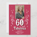 Carte 60 & Fabulous Foliage Magent Photo 60th Birthday<br><div class="desc">60 et Fabulous Foliage Magenta 60e anniversaire Carte photo. 60 et texte fabuleux en écriture blanche tendance avec un nom et feuillage blanc sur un arrière - plan magenta vif. Personnalisez-le avec votre photo,  votre nom et l'âge. Ajoutez votre texte à l'arrière de la carte ou effacez-le.</div>