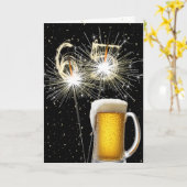 Carte 65e anniversaire Sparklers avec Beer Mug (Fleur jaune)