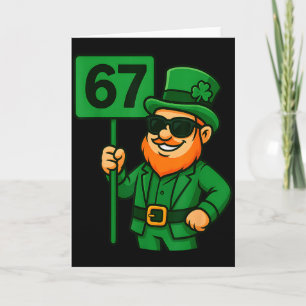 Carte 67 Leprechaun Six Seven Génération Mème Vibrations
