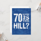 Carte 70 Où Est La Colline Drôle 70e Anniversaire BL70Z (Devant/Arrière en situation)