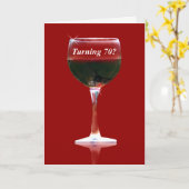 Carte 70e anniversaire avec du vin et drôle (Fleur jaune)