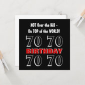 Carte 70e anniversaire moderne rouge argent noir drôle W (Devant/Arrière en situation)