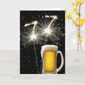 Carte 77e anniversaire Sparklers avec Beer Mug (Fleur jaune)