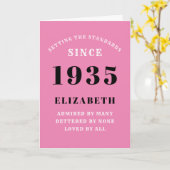 Carte 90e anniversaire Né 1935 Pink Black Nom Année (Fleur jaune)