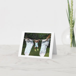Carte Accrochez-vous là !, Ours avec des chaussettes