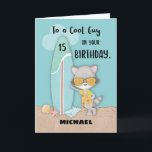 Carte Âge 15 Guy Birthday Beach Funny Cool Raccoon Card<br><div class="desc">Envoyez des voeux d'anniversaire cool et des voeux à un type que vous connaissez qui est sur le point d'avoir 15 ans. Cette carte vous permet de mettre son nom sur le devant juste en dessous du raton laveur cool et de sa planche de surf. Évitez la ruée et recevez...</div>