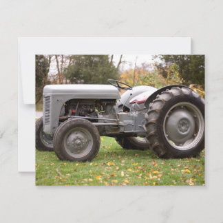 Carte Ancien tracteur en chute