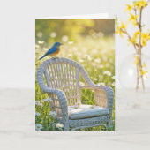 Carte Anniversaire Bluebird sur une chaise en osier (Fleur jaune)