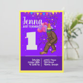 Carte anniversaire de enfant Bigfoot mignonne pers (Debout devant)